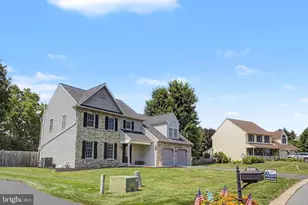 151 Strickler Run Dr, Columbia, PA 17512 - Photo 2