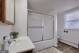 351 E Fulton St, Ephrata, PA 17522 - Photo 18