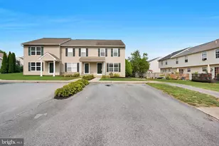 2966 Aster Ln, Lititz, PA 17543 - Photo 2