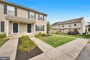 2966 Aster Ln, Lititz, PA 17543 - Photo 6