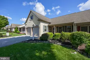 728 Heather Ridge, Manheim, PA 17545 - Photo 1