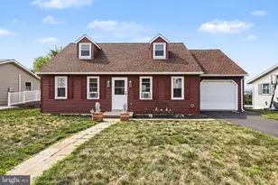 355 Vista Dr, Ephrata, PA 17522 - Photo 1