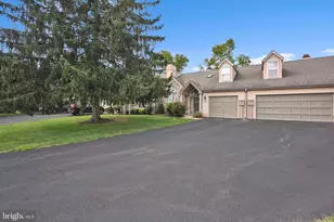 125 Greenview Dr, Lancaster, PA 17601 - Photo 4