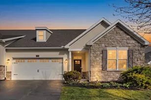 112 Sawgrass Dr, Millersville, PA 17551 - Photo 1