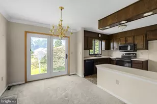 1525 Edinborough Cir, Landisville, PA 17538 - Photo 6