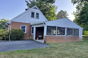 6301 Carpenter St, East Petersburg, PA 17520 - Photo 4