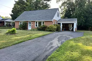 6301 Carpenter St, East Petersburg, PA 17520 - Photo 2