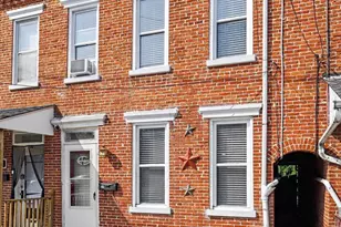 28 N 6th St, Columbia, PA 17512 - Photo 1