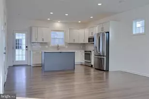 2482 Artesian Wy, Lancaster, PA 17601 - Photo 8
