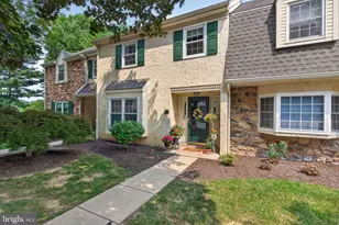 129 Oak Knoll Cir, Millersville, PA 17551 - Photo 2