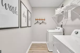 216 Lindsey Dr, Columbia, PA 17512 - Photo 10