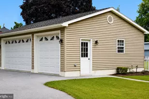116 E Mill St, Manheim, PA 17545 - Photo 12