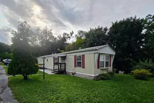709 Primrose Ln, Ephrata, PA 17522 - Photo 2