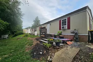 709 Primrose Ln, Ephrata, PA 17522 - Photo 4