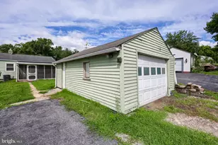 229 N Maple St, Elizabethtown, PA 17022 - Photo 32