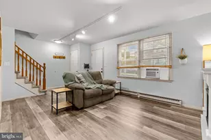 305 Fulton St, Akron, PA 17501 - Photo 4