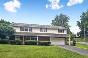 2210 Berkshire Rd, Lancaster, PA 17603 - Photo 1