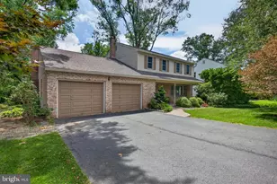 1420 Wynnewood Dr, Lancaster, PA 17601 - Photo 2