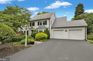 1323 Quarry Ln, Lancaster, PA 17603 - Photo 1