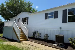 203 Oakfield Ct W, Lancaster, PA 17603 - Photo 4