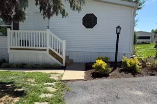 203 Oakfield Ct W, Lancaster, PA 17603 - Photo 34