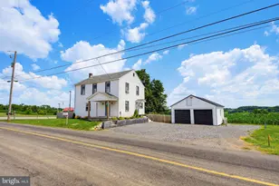 2161 Meadow View Rd, Manheim, PA 17545 - Photo 1