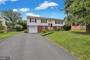 1609 Santa Barbara Dr, Lancaster, PA 17601 - Photo 2