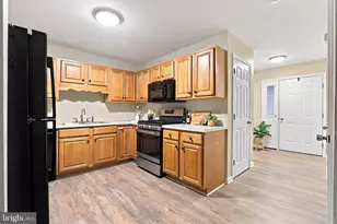 344 Crosswinds Dr, Lititz, PA 17543 - Photo 8