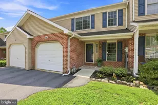 344 Crosswinds Dr, Lititz, PA 17543 - Photo 2