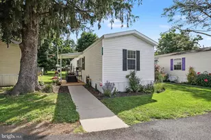 53 Madge Dr, Lancaster, PA 17603 - Photo 2