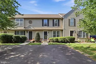 109 Banyan Cir Dr, Lancaster, PA 17603 - Photo 1