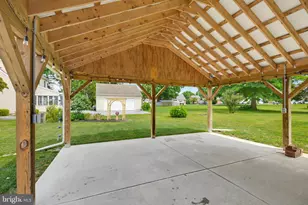 24 W Denlinger Ave, Strasburg, PA 17579 - Photo 20