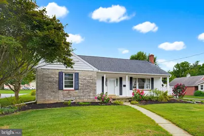 24 W Denlinger Avenue, Strasburg, PA 17579 - Photo 2