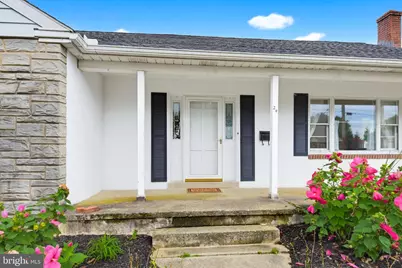 24 W Denlinger Avenue, Strasburg, PA 17579 - Photo 2
