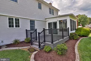 591 Crosswinds Dr, Lititz, PA 17543 - Photo 2