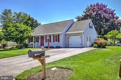 834 Lakeview Drive, Lancaster, PA 17601 - Photo 2