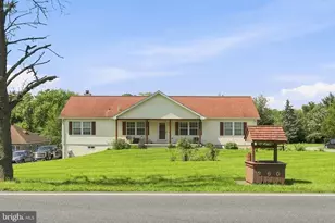 960 Mt Gretna Rd, Elizabethtown, PA 17022 - Photo 4