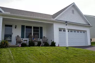 110 Creekside Dr, New Providence, PA 17560 - Photo 2