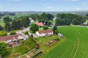 241 Fetterville Rd, East Earl, PA 17519 - Photo 8