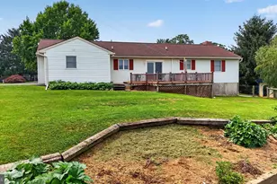 241 Fetterville Rd, East Earl, PA 17519 - Photo 14