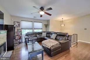 2837 Pebblebrook Dr, Lancaster, PA 17601 - Photo 4