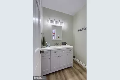 107 Broad, Akron, PA 17501 - Photo 32