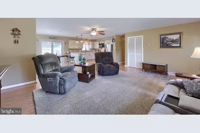107 Broad, Akron, PA 17501 - Photo 10