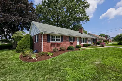 89 Rose Avenue, Leola, PA 17540 - Photo 2