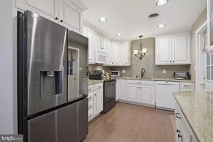 6290 Hollow Dr, East Petersburg, PA 17520 - Photo 12