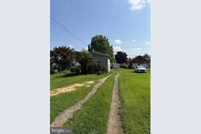137 S Charlotte Street, Manheim, PA 17545 - Photo 24