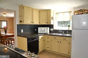 1610 Ridgeview Ave, Lancaster, PA 17603 - Photo 14