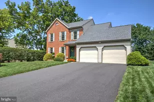 509 Spring Hollow Dr, New Holland, PA 17557 - Photo 4
