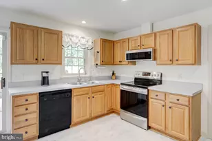 509 Spring Hollow Dr, New Holland, PA 17557 - Photo 16