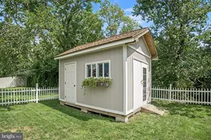 103 S 2nd St, Denver, PA 17517 - Photo 2